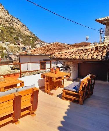 Hotel Edward Lear Berat Exteriér fotografie
