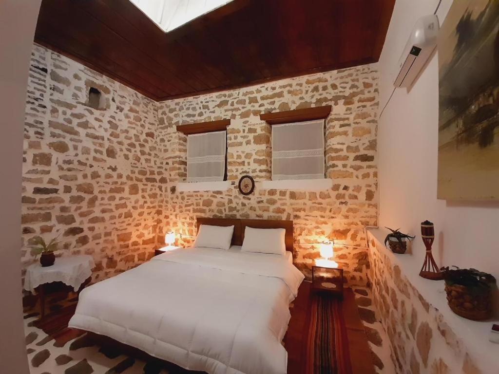 Hotel Edward Lear Berat Exteriér fotografie
